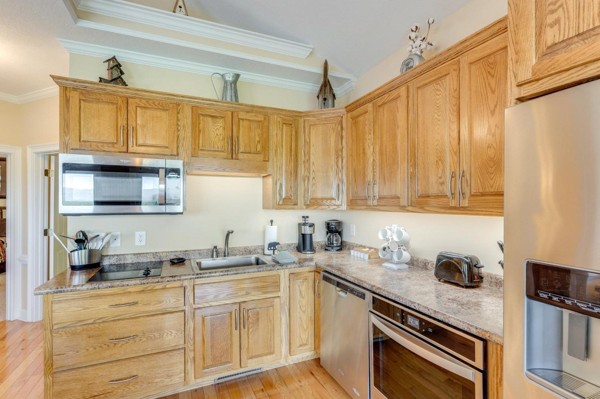 Lake-View Condo With Covered Deck In Hiawassee! Ngoại thất bức ảnh