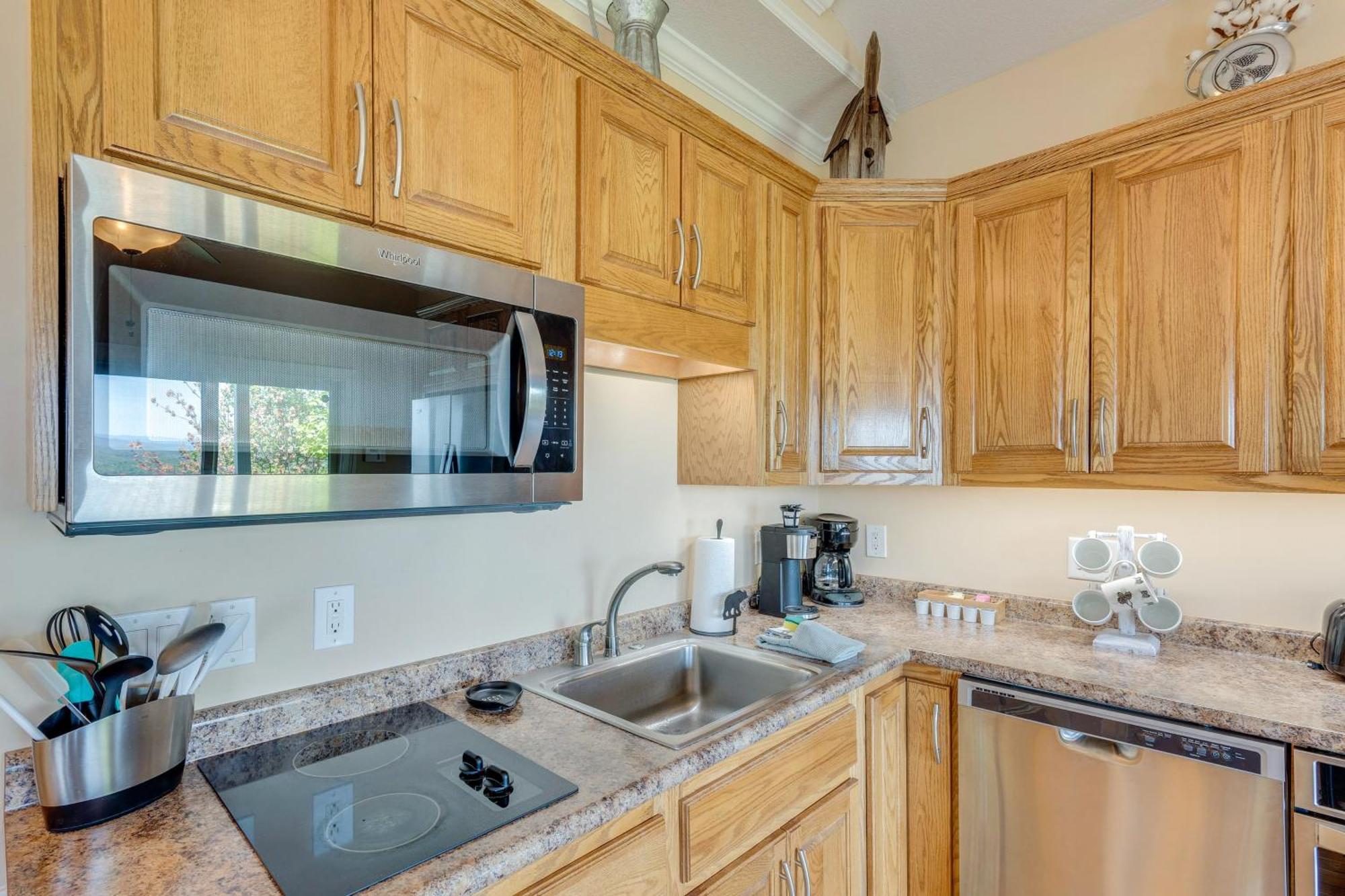 Lake-View Condo With Covered Deck In Hiawassee! Ngoại thất bức ảnh