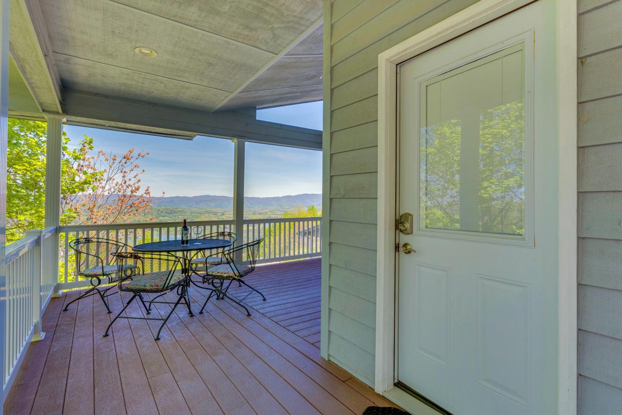 Lake-View Condo With Covered Deck In Hiawassee! Ngoại thất bức ảnh