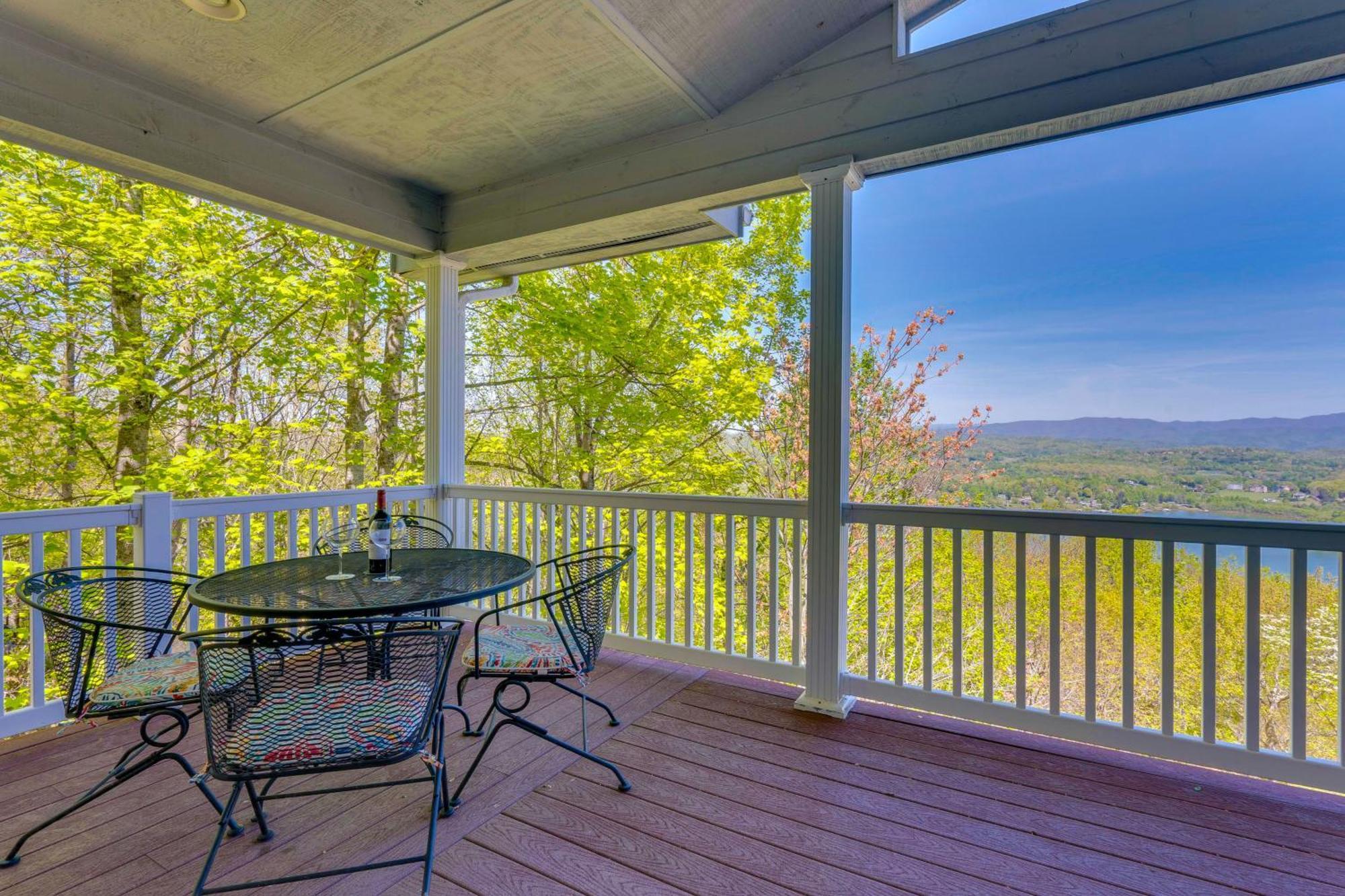 Lake-View Condo With Covered Deck In Hiawassee! Ngoại thất bức ảnh