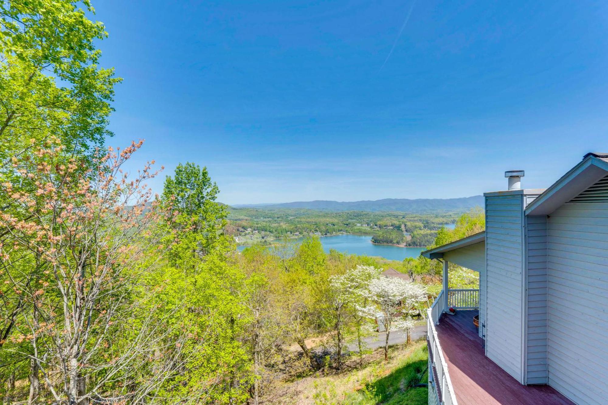 Lake-View Condo With Covered Deck In Hiawassee! Ngoại thất bức ảnh